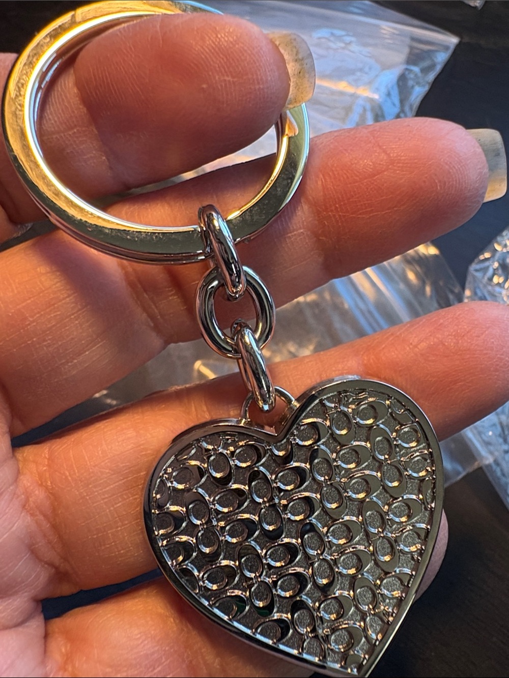 Coach Heart Key Ring with Signature C’s - Picture 5 of 7